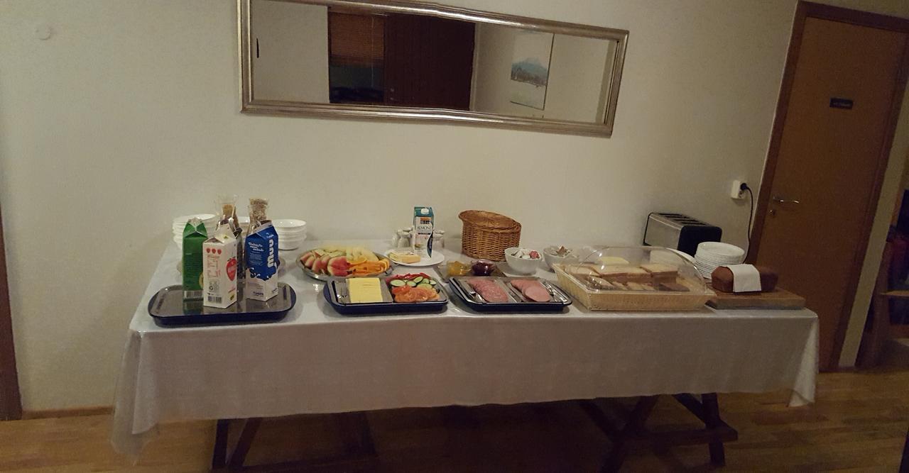 Guesthouse Leirubakki Asolfsstathir Екстер'єр фото